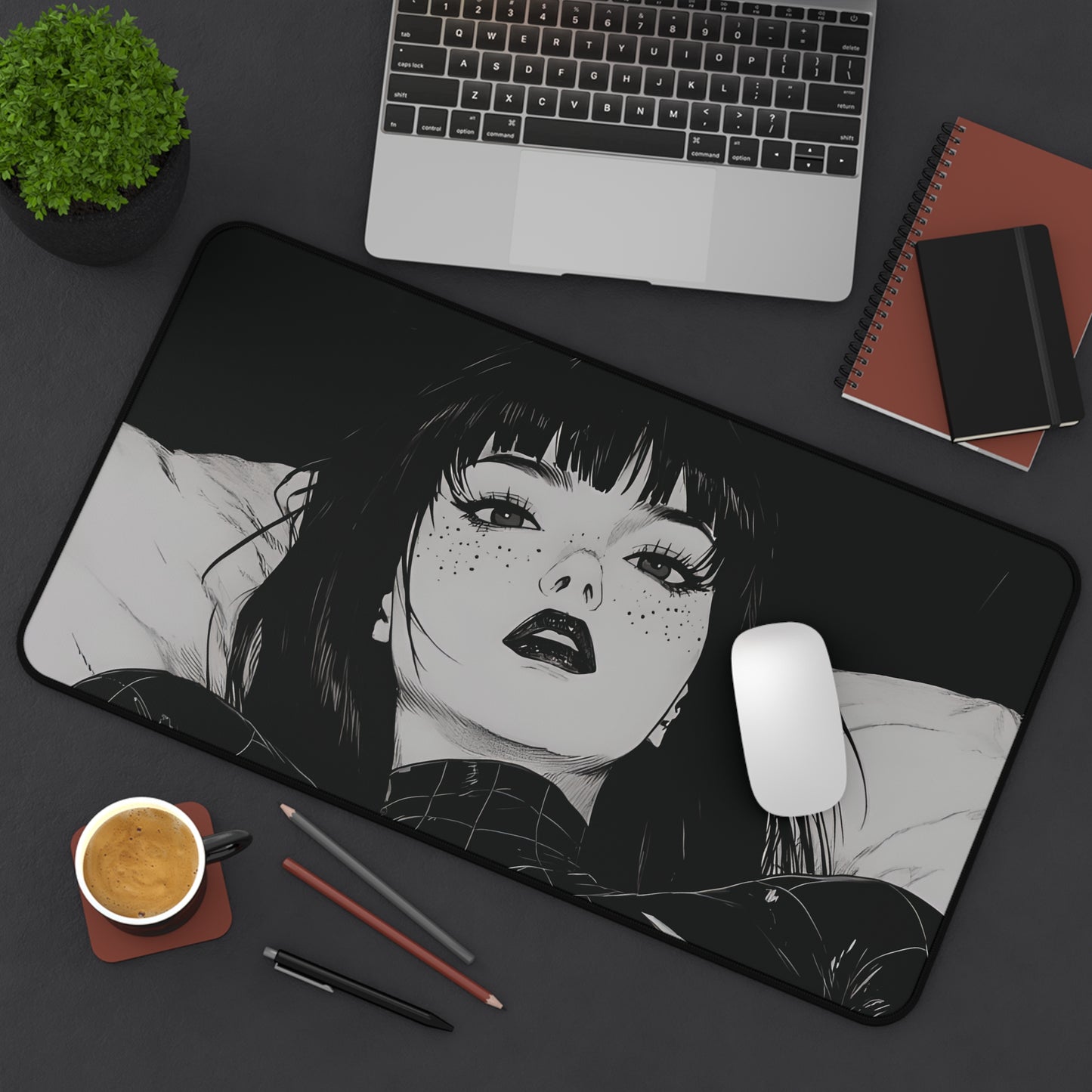 Noir Beauty Mousepad